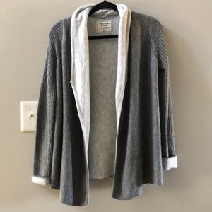Abercrombie & Fitch grey cardigan